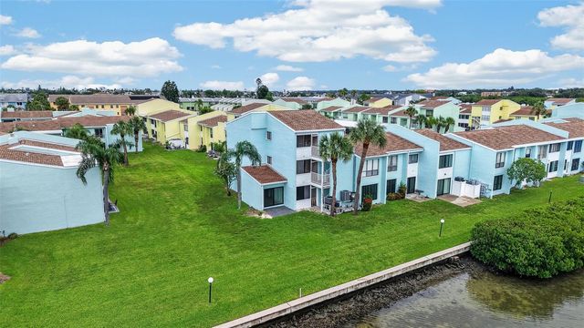 1 WINDRUSH BOULEVARD 65, Indian Rocks Beach, FL 33785
