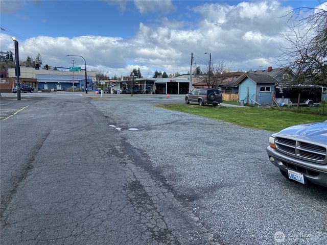 103 Washington, Eatonville, WA 98328