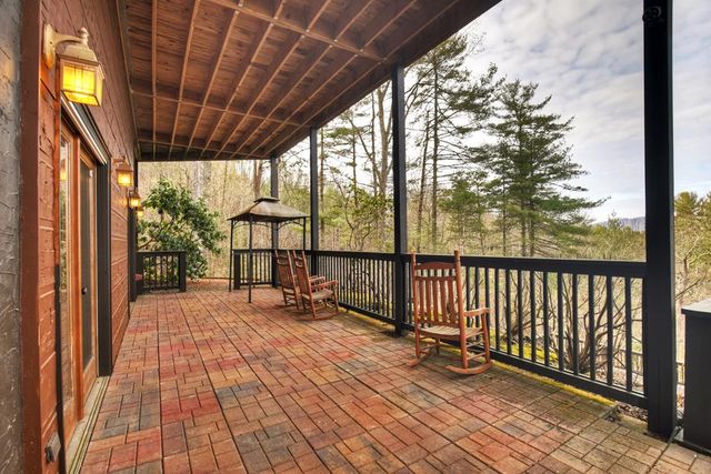 71 Rising Fawn Drive, Mineral Bluff, GA 30559