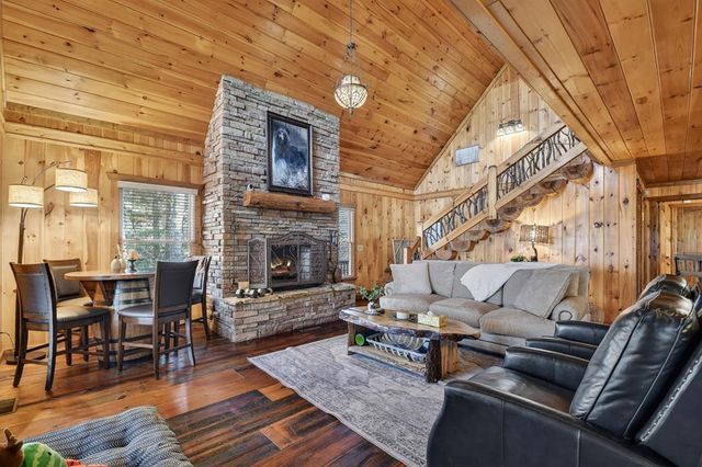 71 Rising Fawn Drive, Mineral Bluff, GA 30559