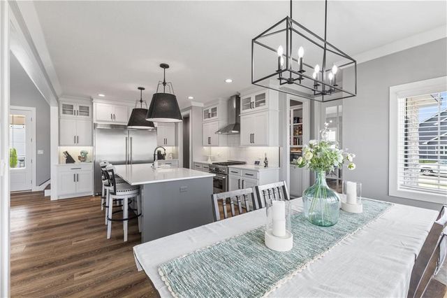 17448 Aurora Drive, Clive, IA 50325