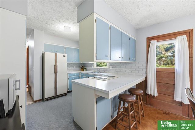 8464 Orchard Avenue, Omaha, NE 68127