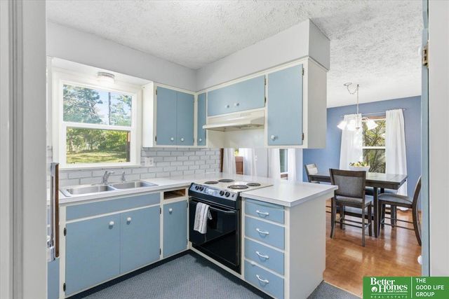 8464 Orchard Avenue, Omaha, NE 68127