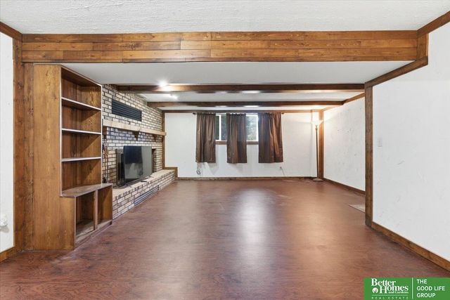 8464 Orchard Avenue, Omaha, NE 68127