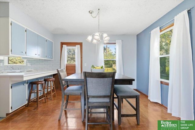 8464 Orchard Avenue, Omaha, NE 68127