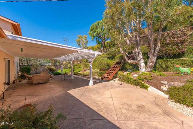 271 Calle Higuera, Camarillo, CA 93010