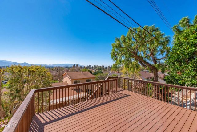 271 Calle Higuera, Camarillo, CA 93010