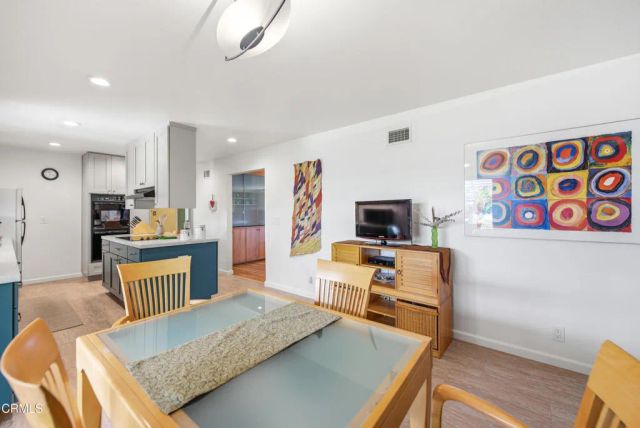 271 Calle Higuera, Camarillo, CA 93010