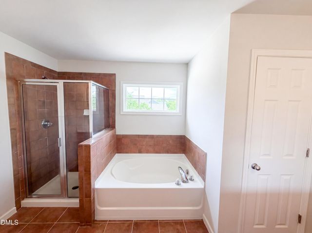 86 Hamilton Hedge Place, Cary, NC 27519