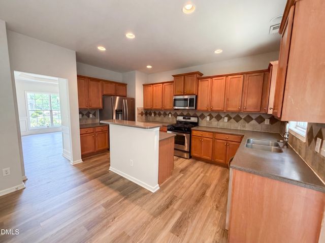 86 Hamilton Hedge Place, Cary, NC 27519
