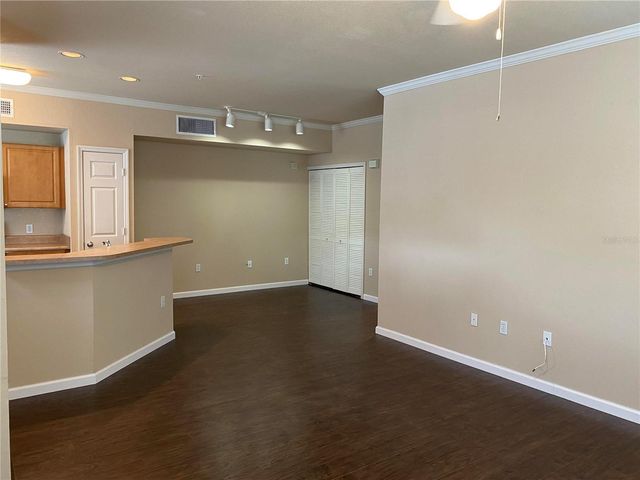 5550 ROSEHILL ROAD 102, Sarasota, FL 34233