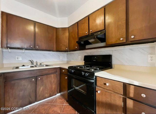 3637 Thompson Avenue, Anchorage, AK 99508