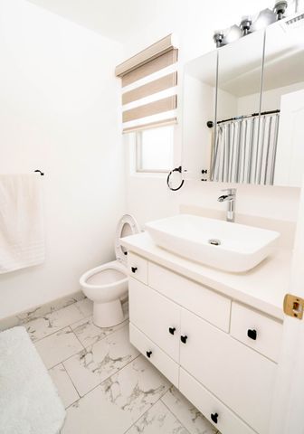 1502 W River Avenue, Porterville, CA 93257