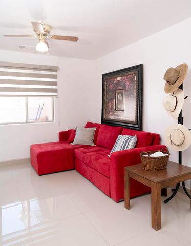 1502 W River Avenue, Porterville, CA 93257