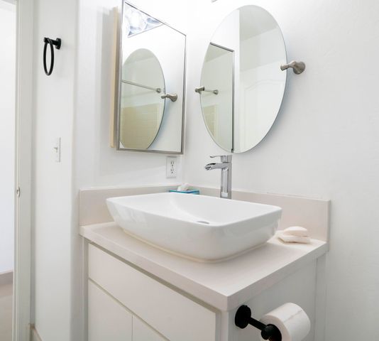 1502 W River Avenue, Porterville, CA 93257