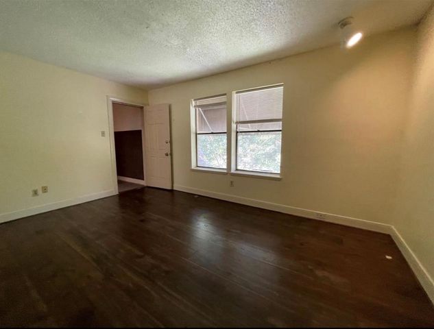 1901 Brun Street C, Houston, TX 77019