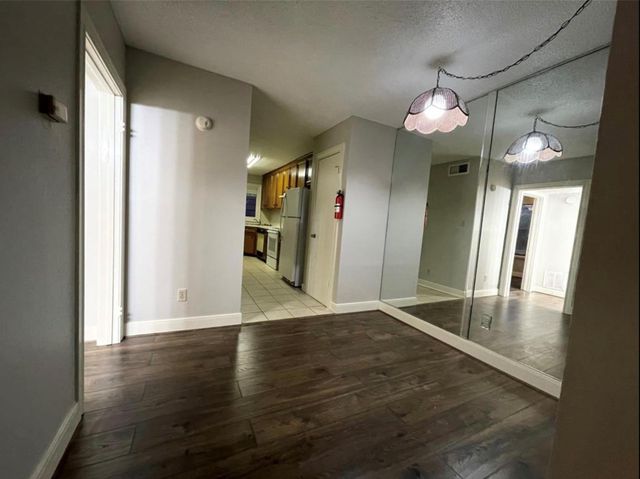 1901 Brun Street C, Houston, TX 77019