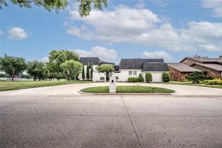 12610 Maple Ridge Road, Oklahoma City, OK 73120