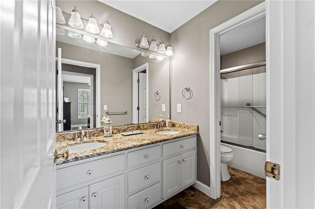 8 Limerick Court, Cartersville, GA 30120