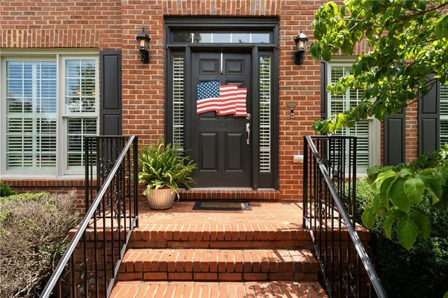 8 Limerick Court, Cartersville, GA 30120