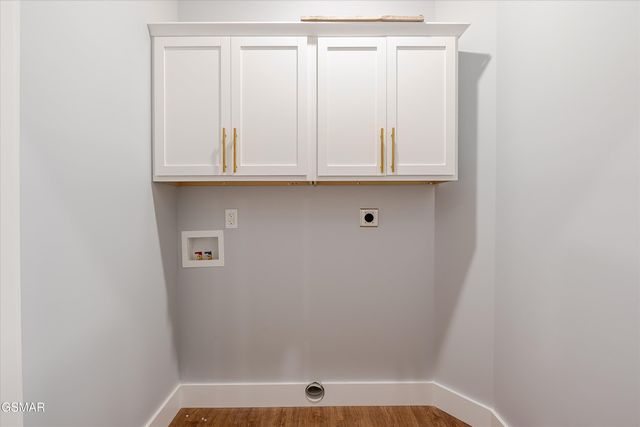 2421 Iron Forge Way, Sevierville, TN 37876
