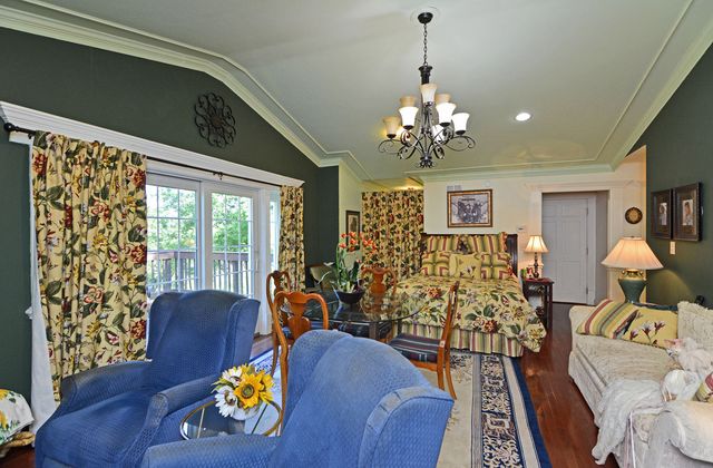 110 Chapel Knoll DRIVE, Fox Chapel, PA 15238