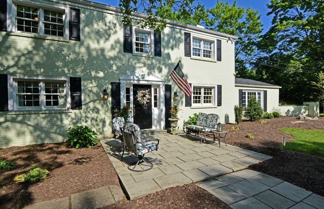 110 Chapel Knoll DRIVE, Fox Chapel, PA 15238