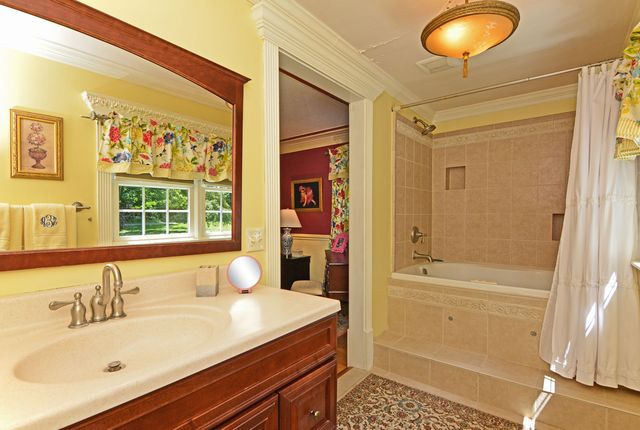 110 Chapel Knoll DRIVE, Fox Chapel, PA 15238