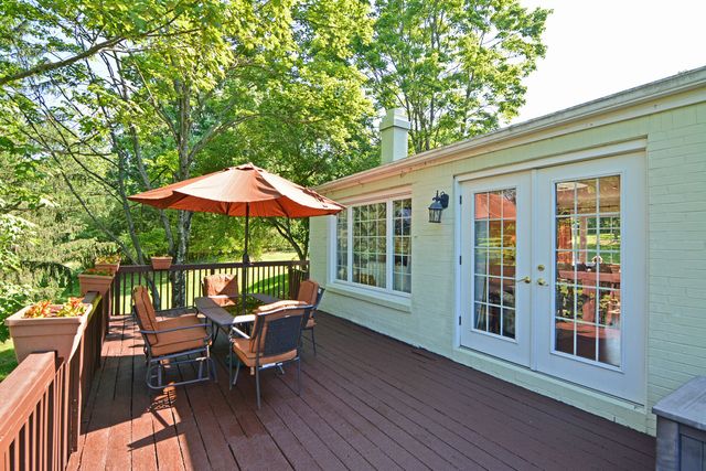 110 Chapel Knoll DRIVE, Fox Chapel, PA 15238
