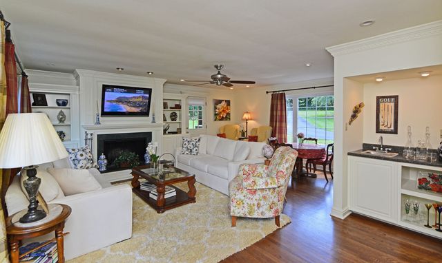 110 Chapel Knoll DRIVE, Fox Chapel, PA 15238