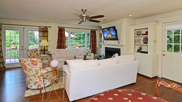 110 Chapel Knoll DRIVE, Fox Chapel, PA 15238