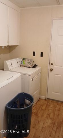 1901 Corbett Avenue, Greenville, NC 27834