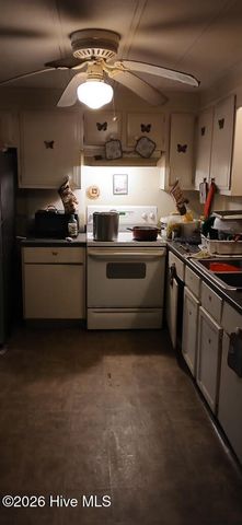 1901 Corbett Avenue, Greenville, NC 27834