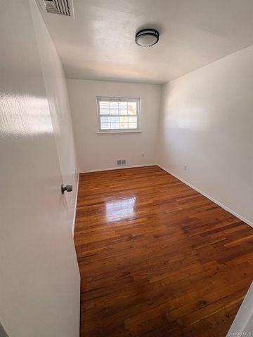 140-28 161st Street 1, Jamaica, NY 11434