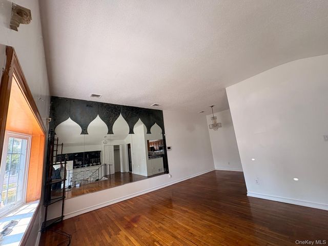 140-28 161st Street 1, Jamaica, NY 11434