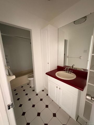 140-28 161st Street 1, Jamaica, NY 11434