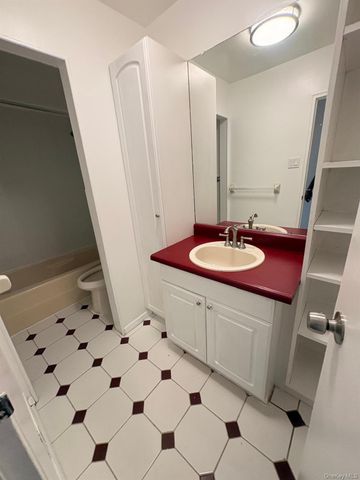 140-28 161st Street 1, Jamaica, NY 11434