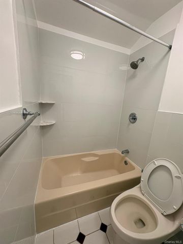 140-28 161st Street 1, Jamaica, NY 11434