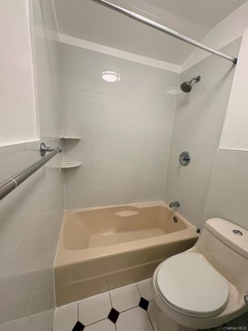 140-28 161st Street 1, Jamaica, NY 11434