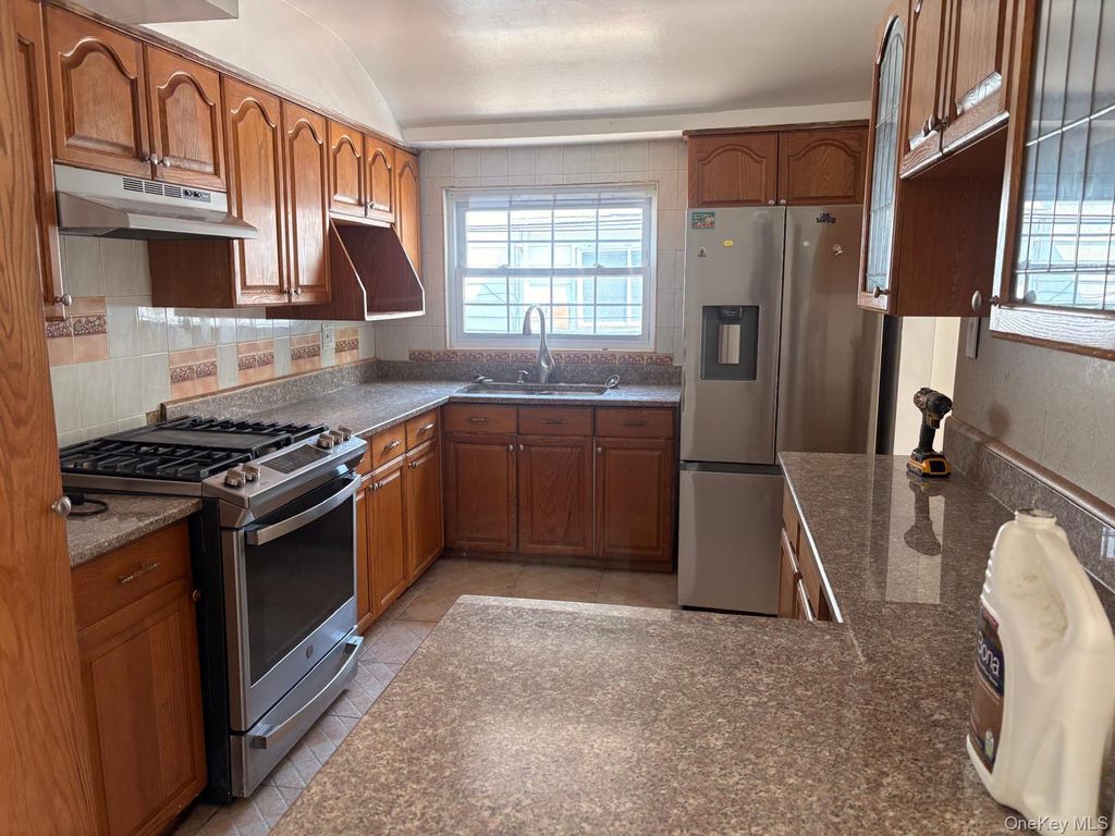 140-28 161st Street 1, Jamaica, NY 11434