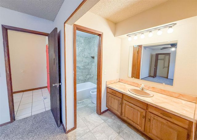 3622 Wynn Circle, Edmond, OK 73013