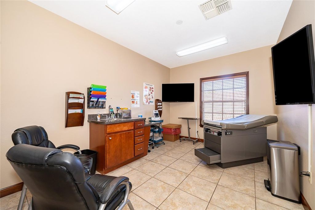 Image 11 of property listing at Address unavailable.