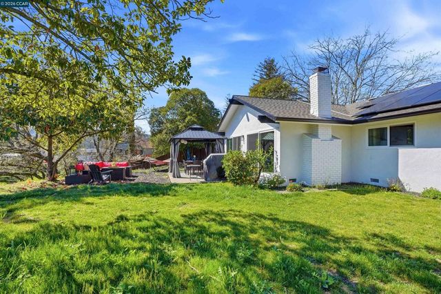 930 930 Pinto Ct, Walnut Creek, CA 94596