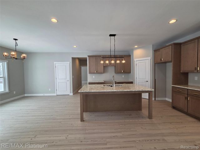 13295 Westwinds Drive, Fenton Charter Township, MI 48451