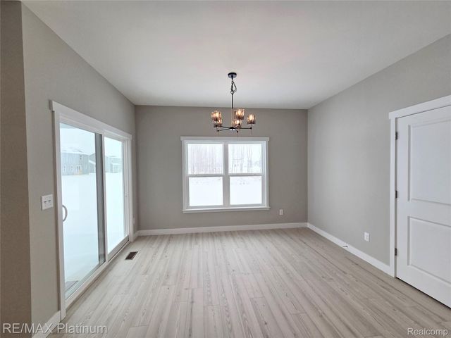 13295 Westwinds Drive, Fenton Charter Township, MI 48451