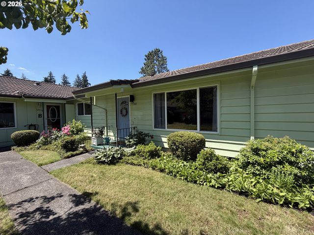 12560 Se MAIN St, Portland, OR 97233