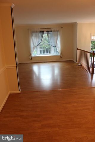 9685 WOODHENGE CT, Burke, VA 22015
