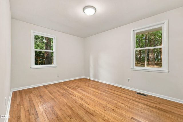 404 Longleaf Drive, Chapel Hill, NC 27517