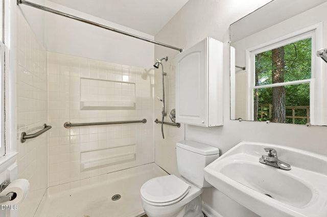 404 Longleaf Drive, Chapel Hill, NC 27517