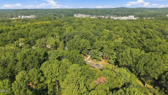 404 Longleaf Drive, Chapel Hill, NC 27517